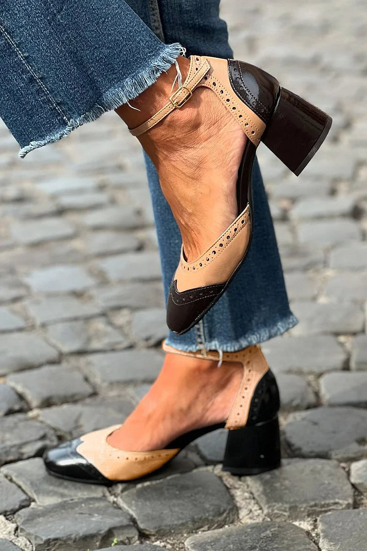 Svanfrid | Retro-inspirerte pumps med tofarget eleganse