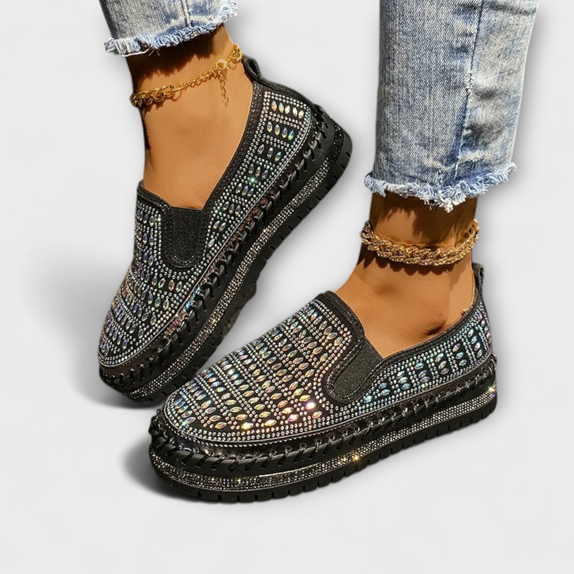 Thalia | Slip-on med perforert glamdesign