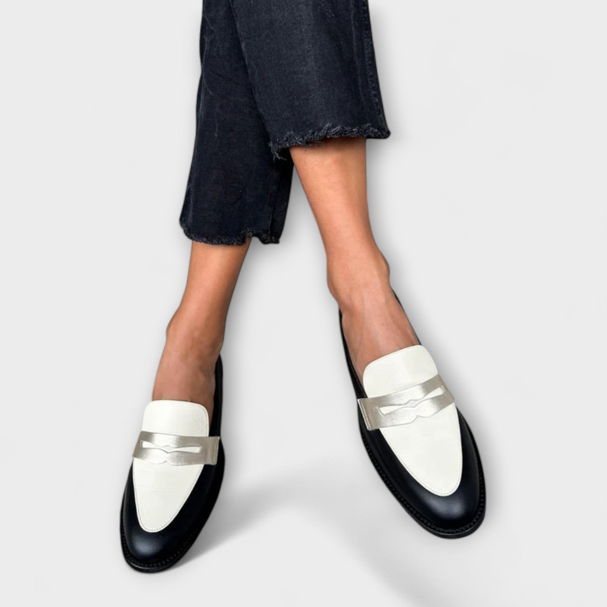 Xara | Moderne loafers med kontrastdetaljer