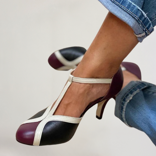 Fjørleif | Tidløse T-rem-hæler med fargekontrast