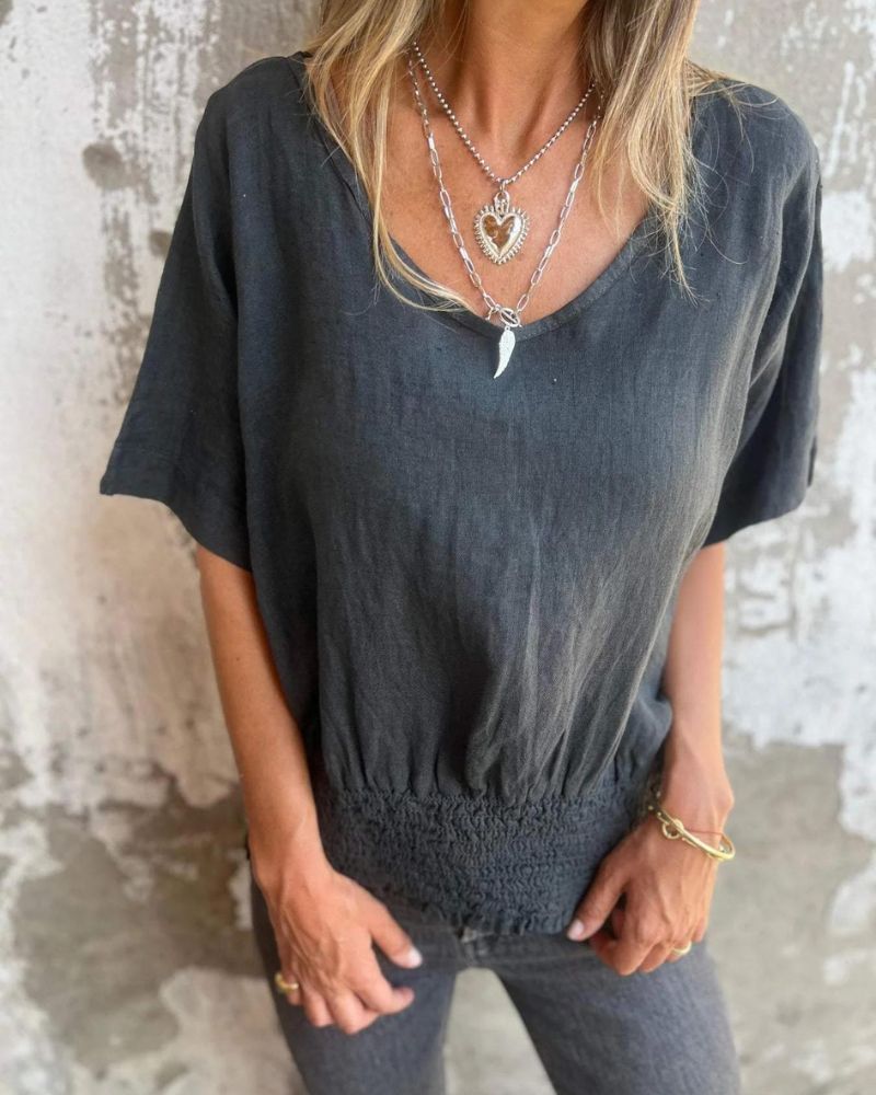 Hildur | Avslappet bluse i Ibiza-stil med V-hals
