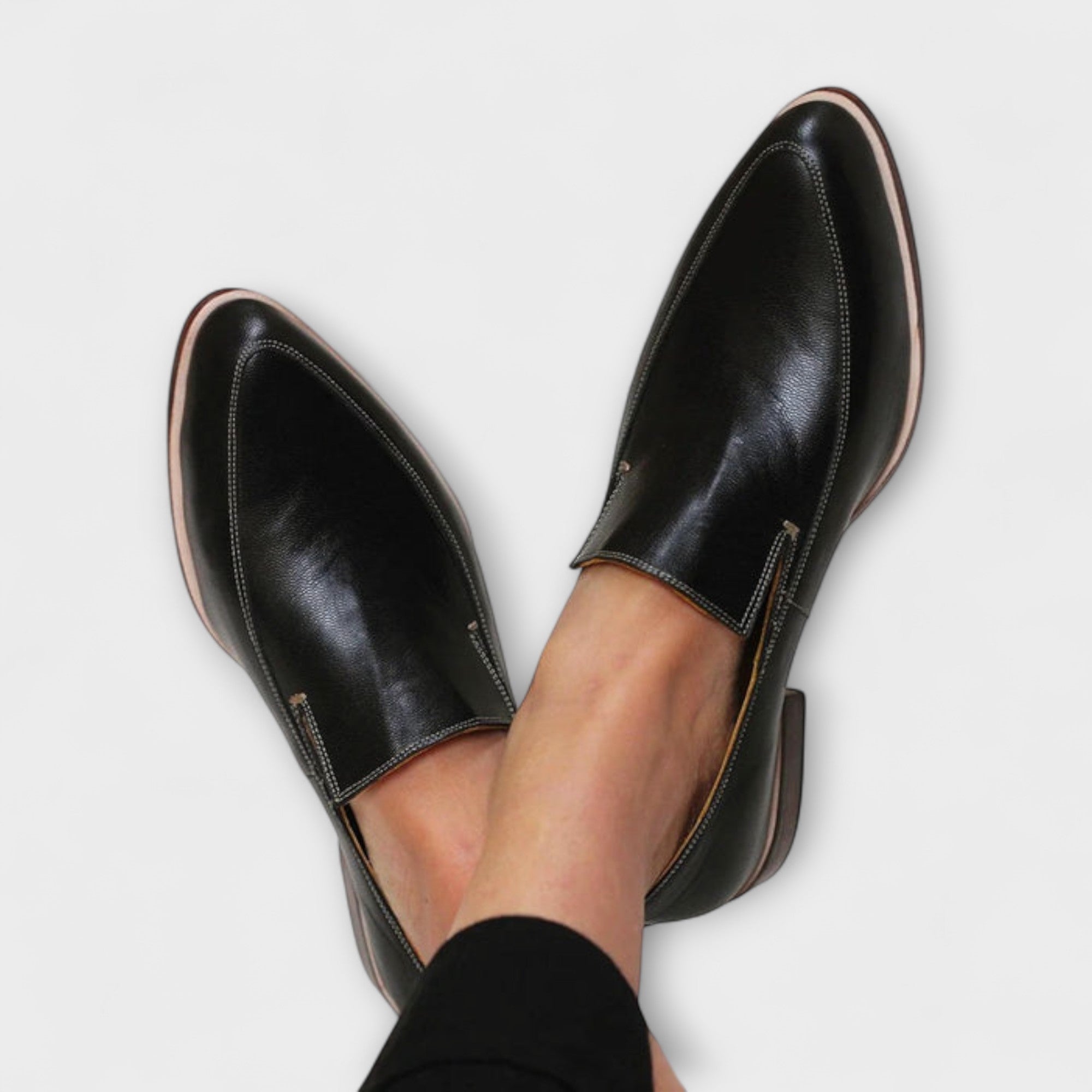 Junia | Minimalistiske skinnloafers